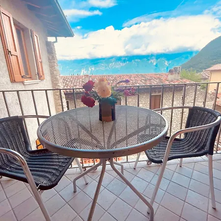 Antico Borgo Prabiu Hegos Apartman