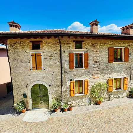Antico Borgo Prabiu Hegos Апартаменты