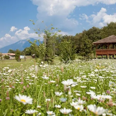 Апартаменты Antico Borgo Prabiu Hegos Тиньяле